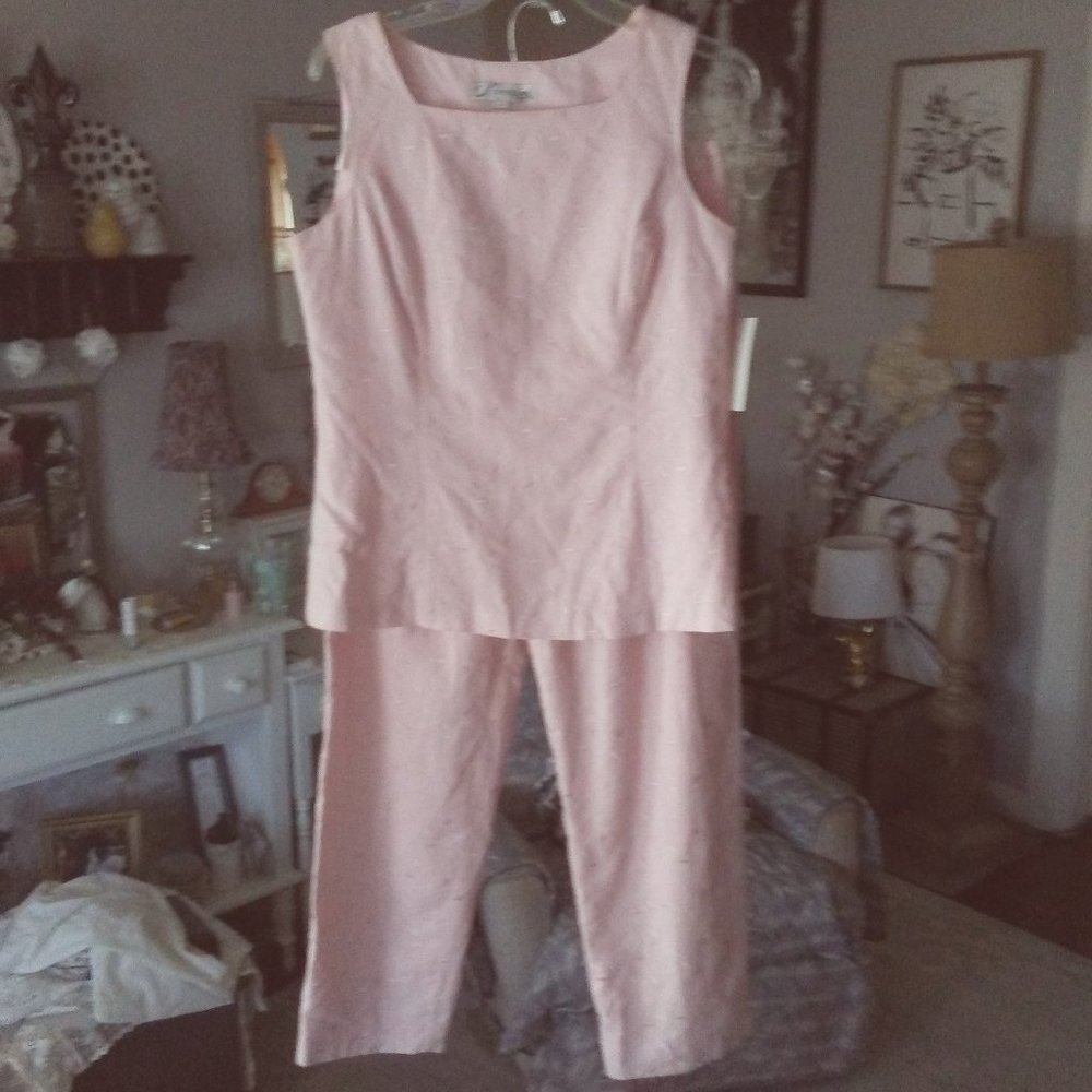 Dressbarn VTG Pink Embroider Leaf Vine Linen Short Sleeve Crop Top & Pant Set 8